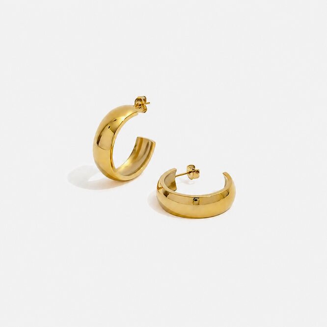 Auretta Hoops gold earrings by Lumé Lumé