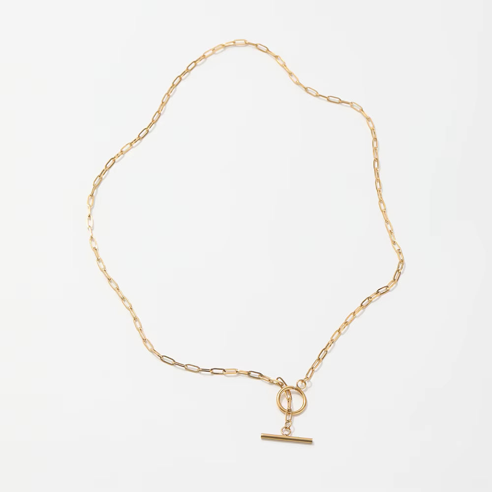 Clara Toggle Necklace gold clasp and chain detail by Lumé Lumé