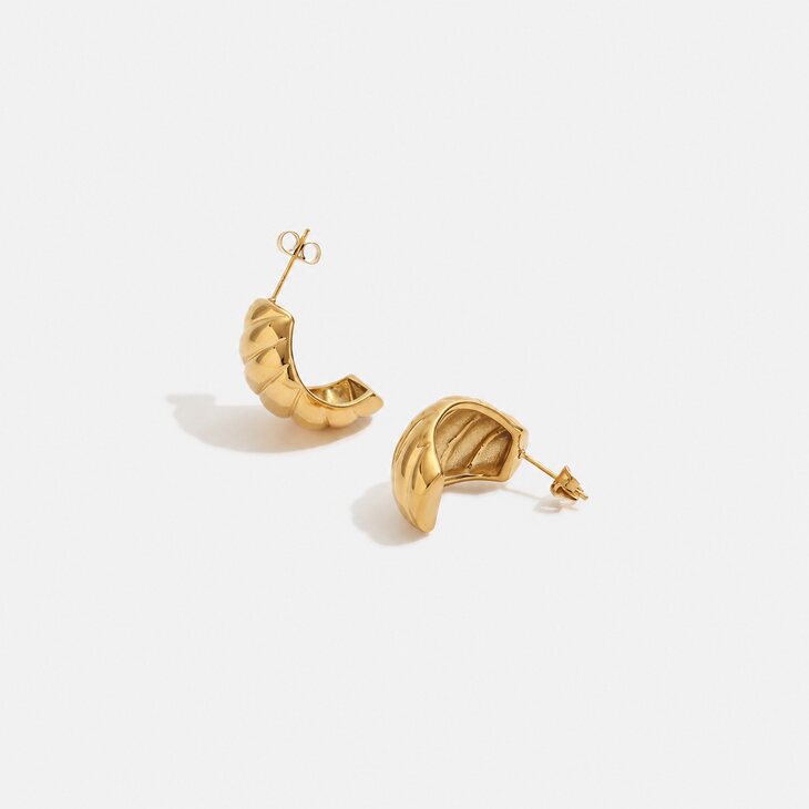 Elowen Curve Earrings sculptural gold earrings by Lumé Lumé