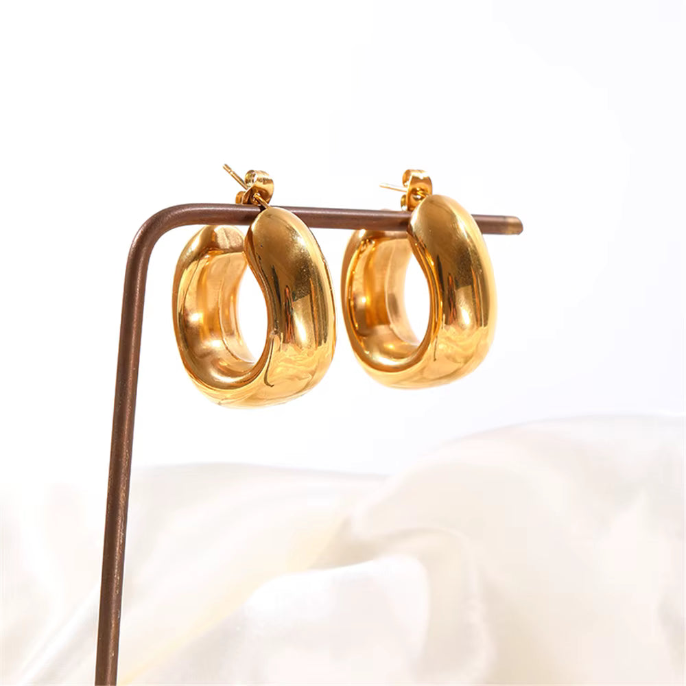 Luna Curve Hoops sculpted gold detail by Lumé Lumé
