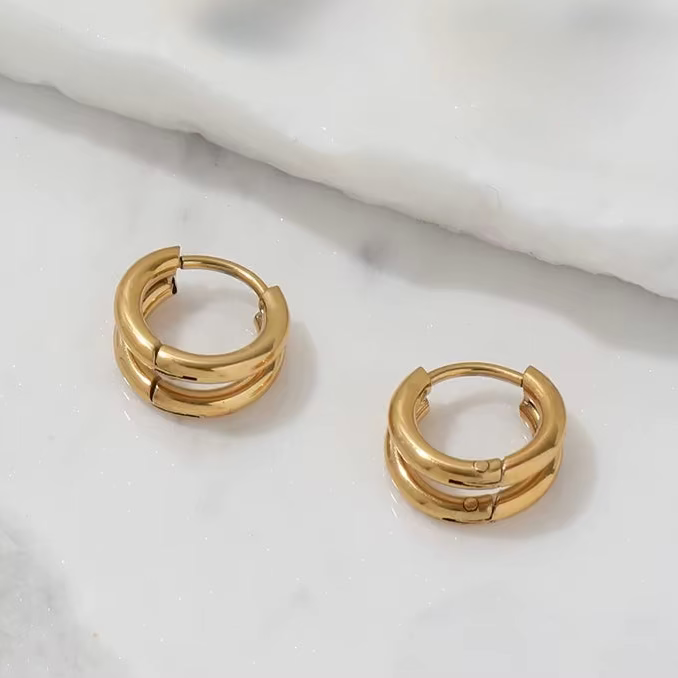 Nova Duo Hoops gold earring detail by Lumé Lumé