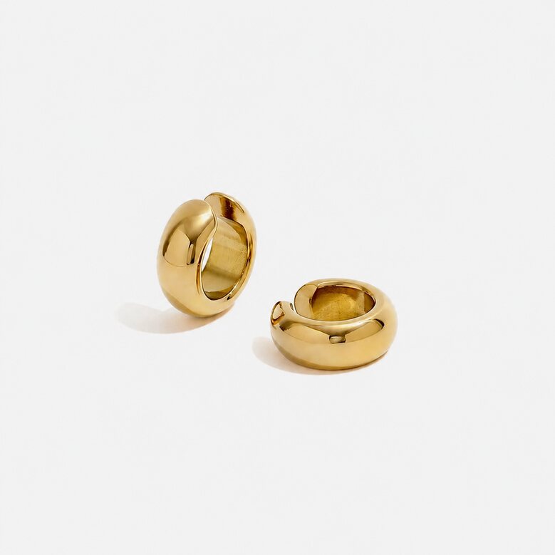 Sorelle Ear Cuff rounded gold design by Lumé Lumé